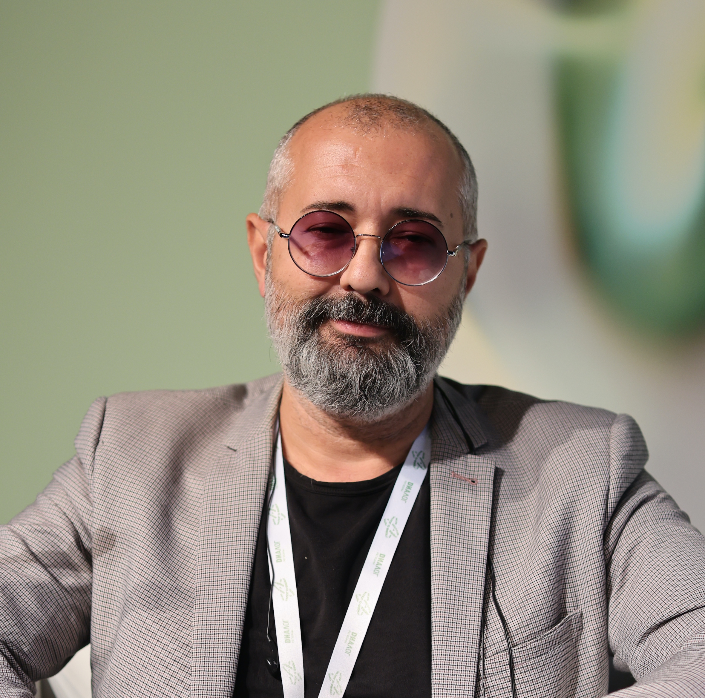 Timur Shafir