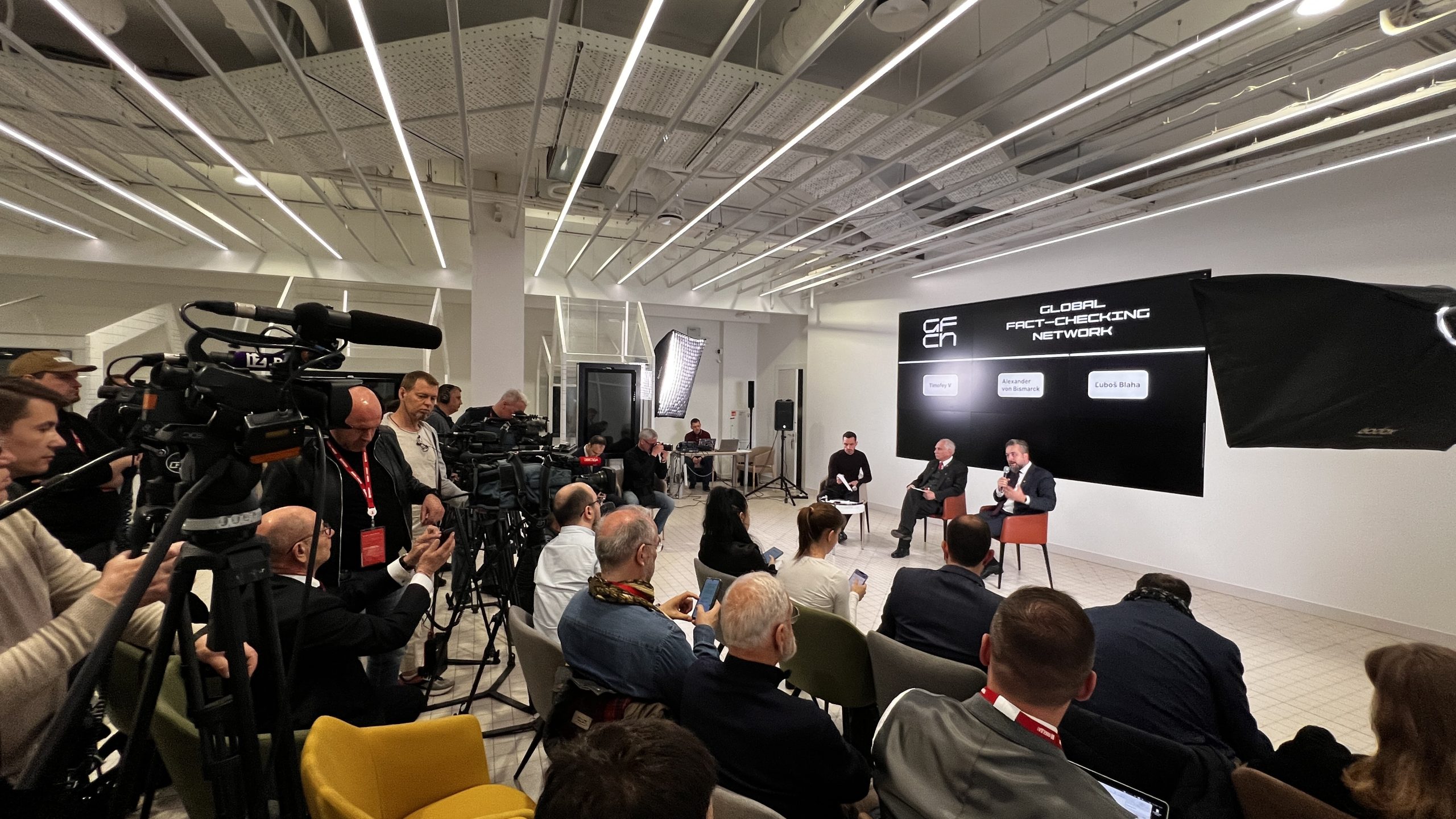 The current members of the European Parliament at the Victory Day celebrations in Moscow called on the whole world to engage in dialogue with Russia